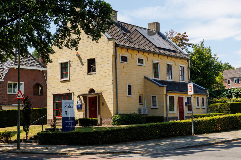 Juliana Bernhardlaan 188 - Hoensbroek rechts
